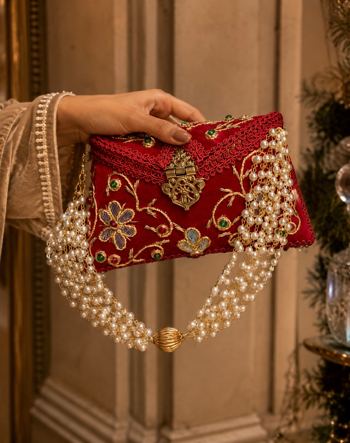Laal Dastaan Bag